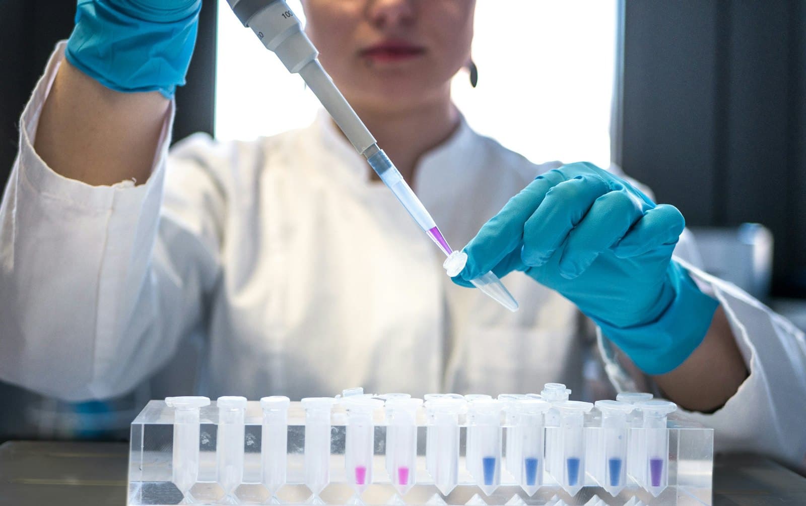 Laboratory analysis of a mineral sample